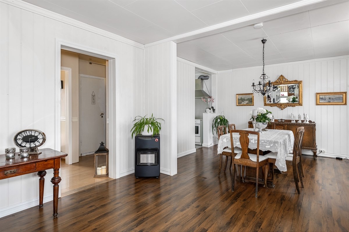 Fra stuen er det direkte tilgang til gang. Galleribilde