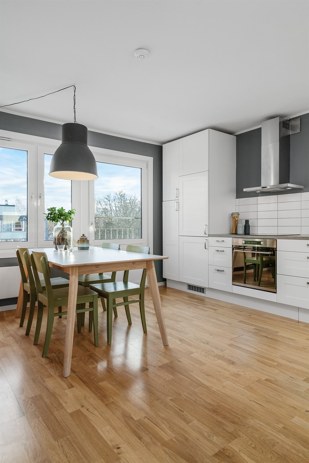 Det er også en fransk balkong på kjøkkenet Galleribilde