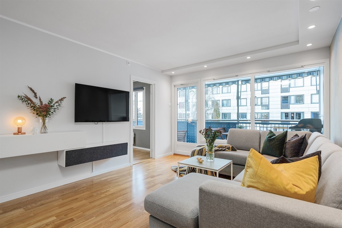 Fra stuen er det inngang til det ene soverommet Galleribilde