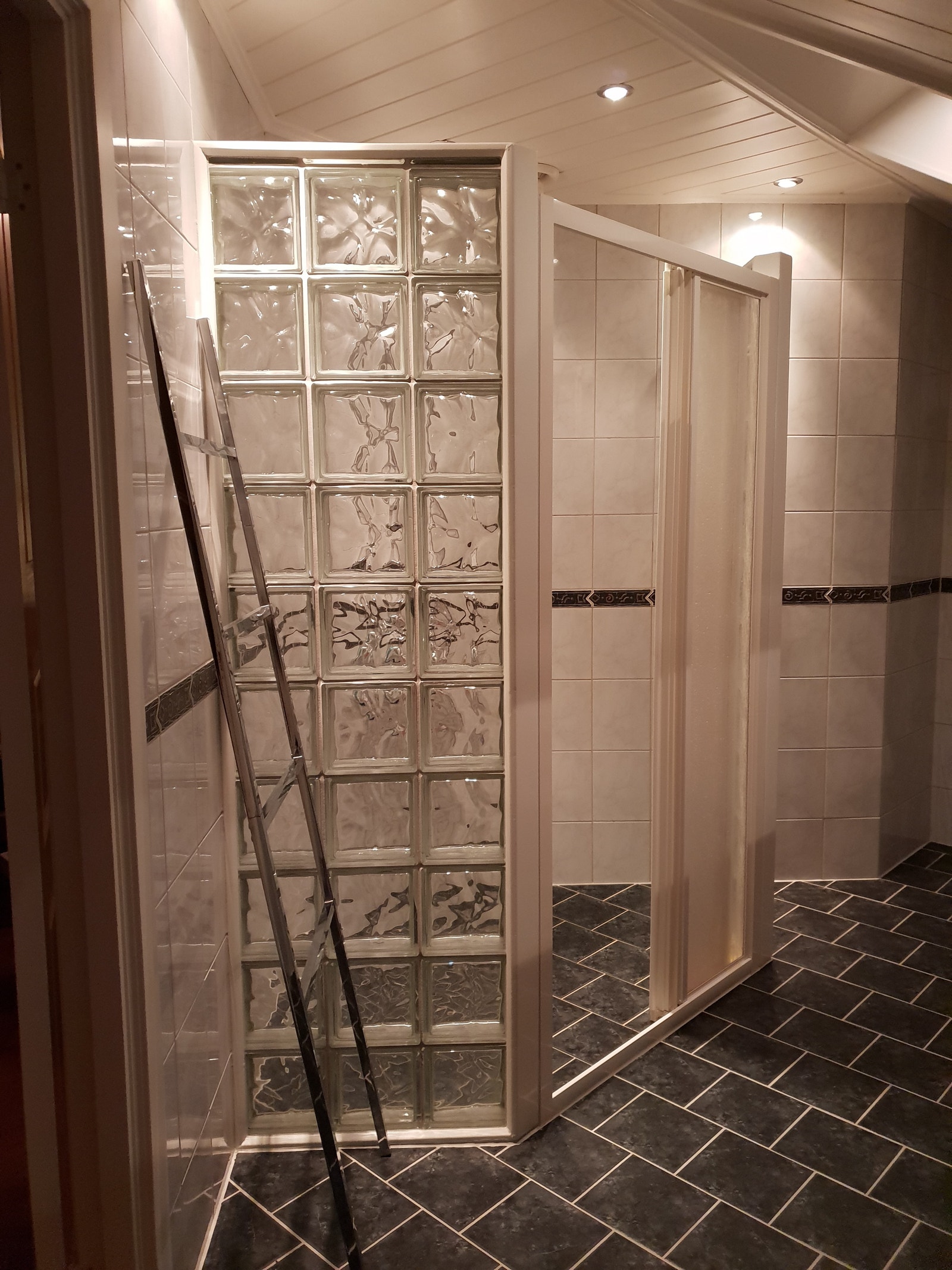 stor dusj Galleribilde