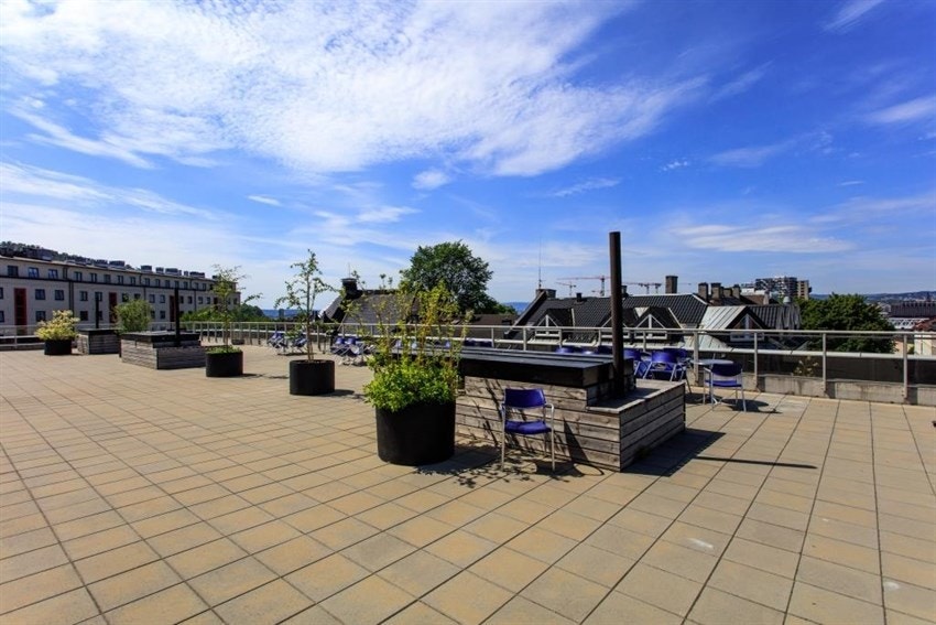 Flott felles takterrasse . Galleribilde