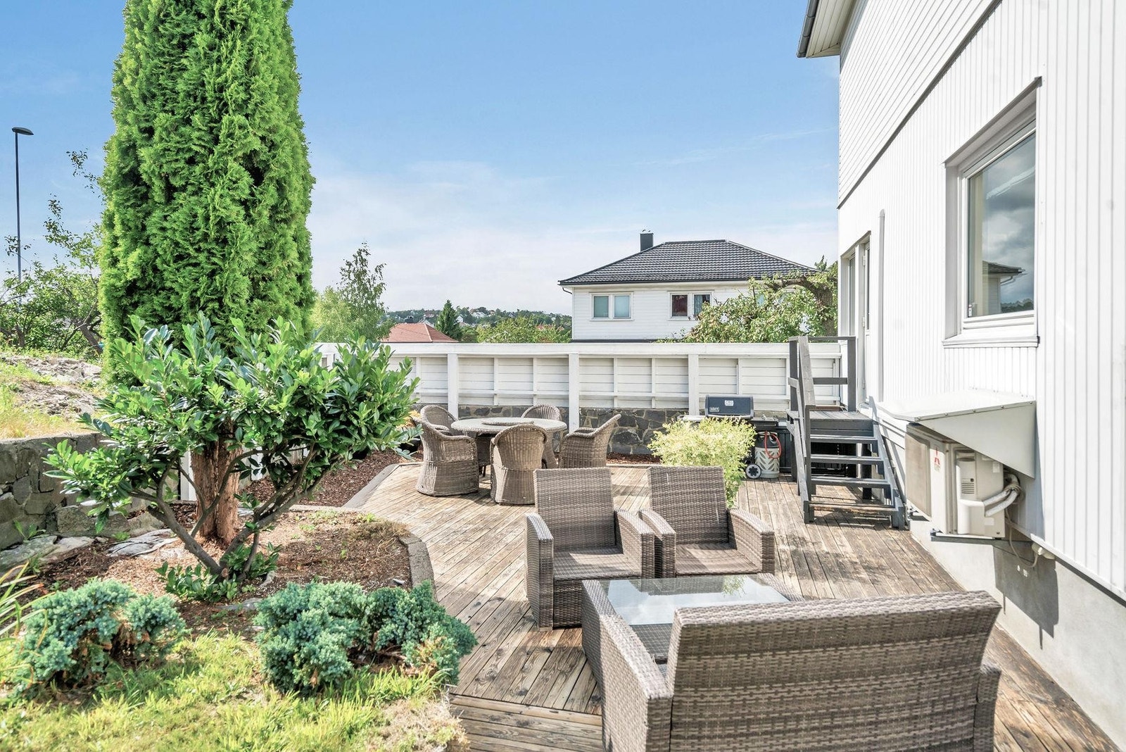 Terrasse med mye sol! Galleribilde
