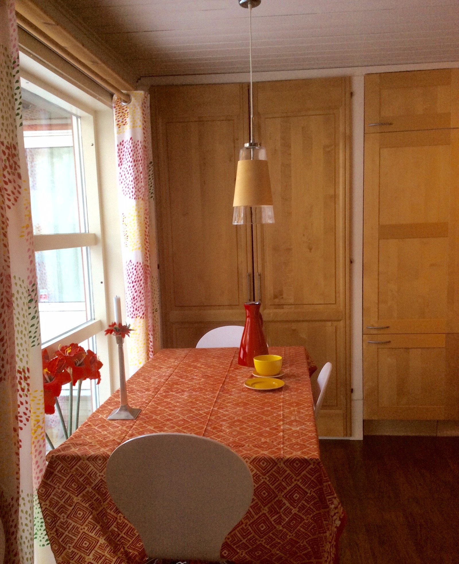 Spiseplass på kjøkkenet Galleribilde