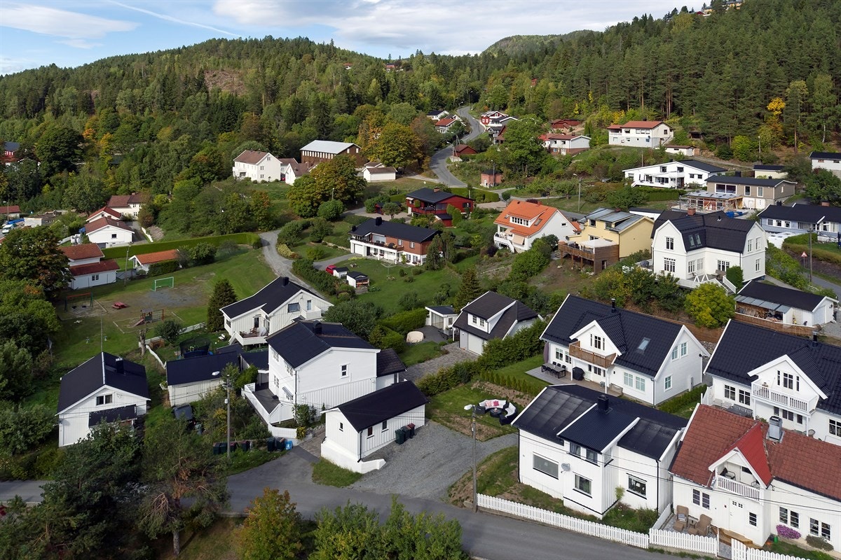 Flott uteområde med herlig utsikt og sol fra morgen til kveld. Galleribilde
