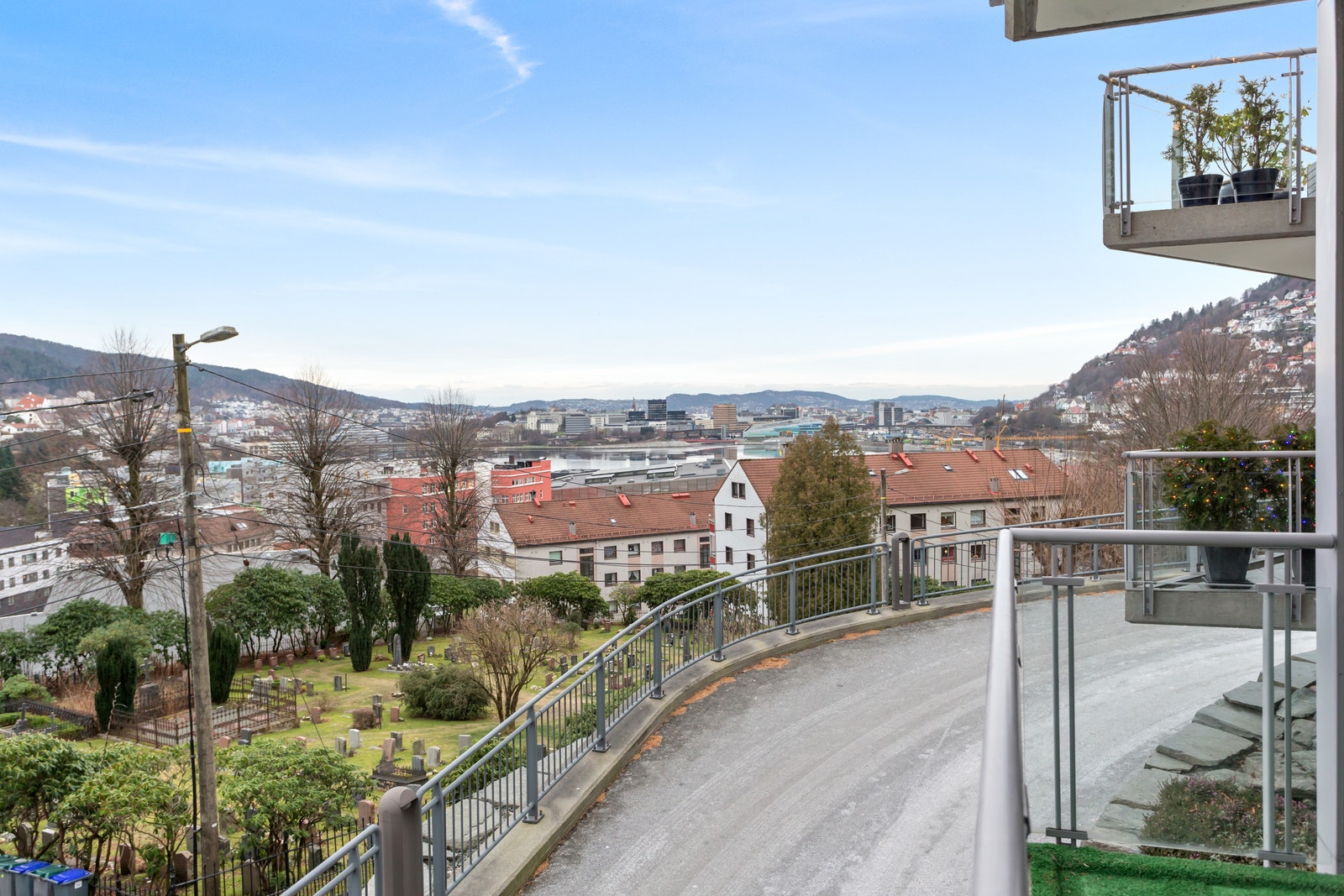 Utsikt fra balkong Galleribilde