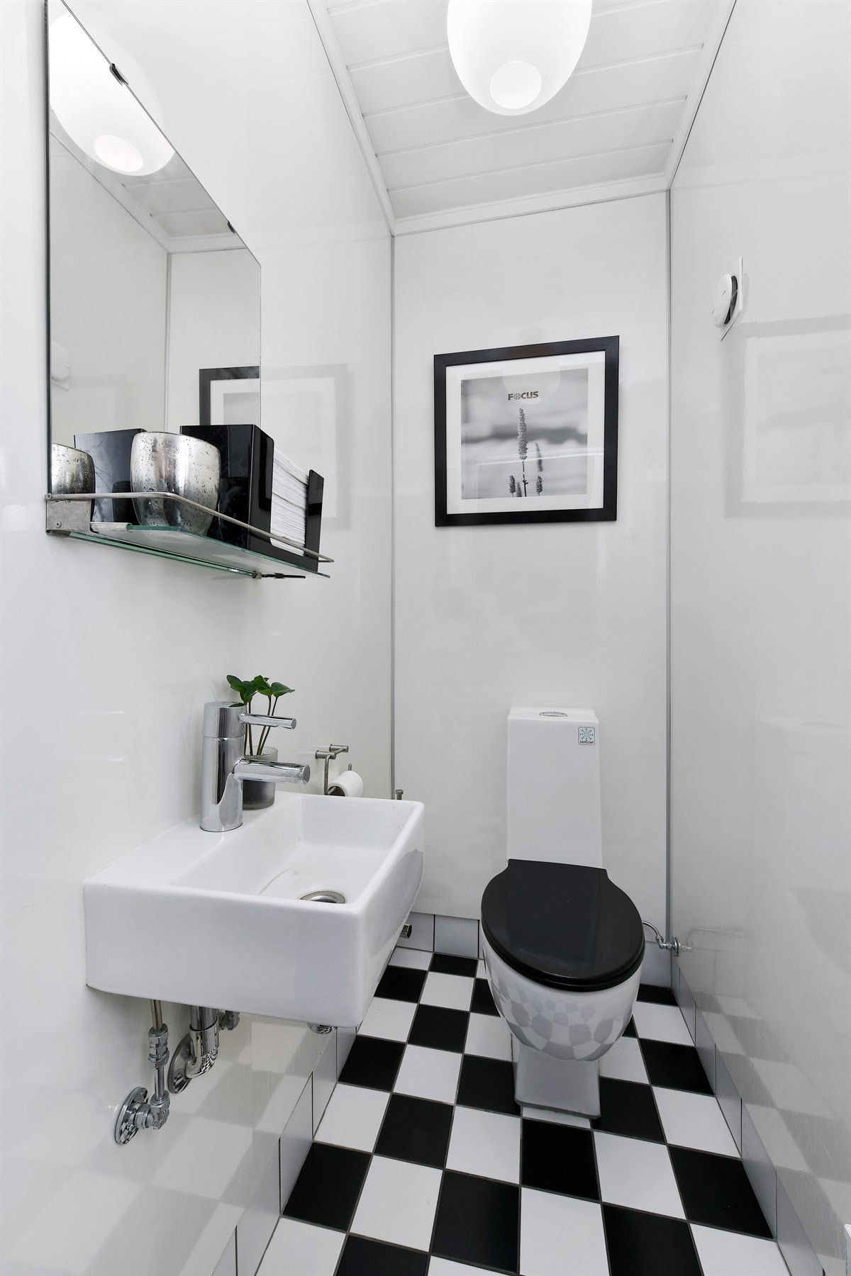 Wc-rom i 1.Etasje. Galleribilde