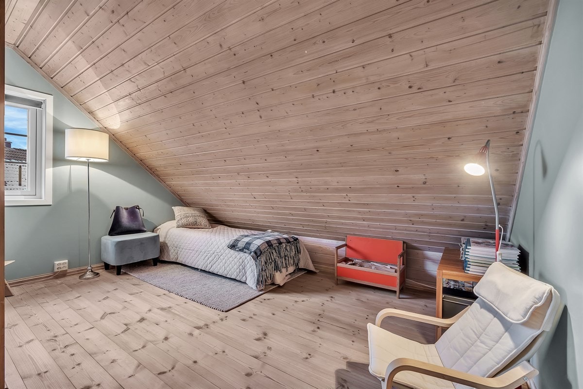 Fugleveien%2010%20i%20Dr%c3%b8bak%20(100)_2 Galleribilde