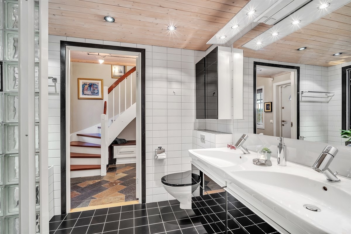 Baderom Galleribilde