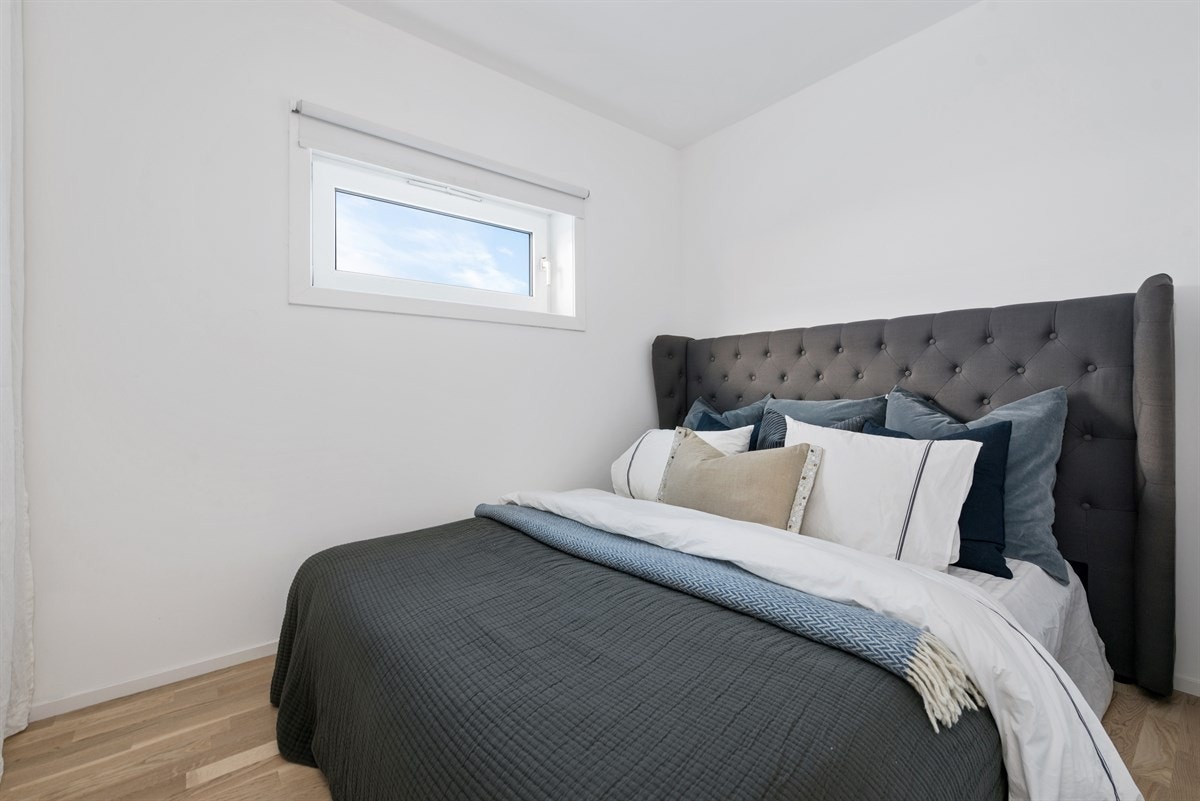 Innredet rom med garderobeløsning Galleribilde