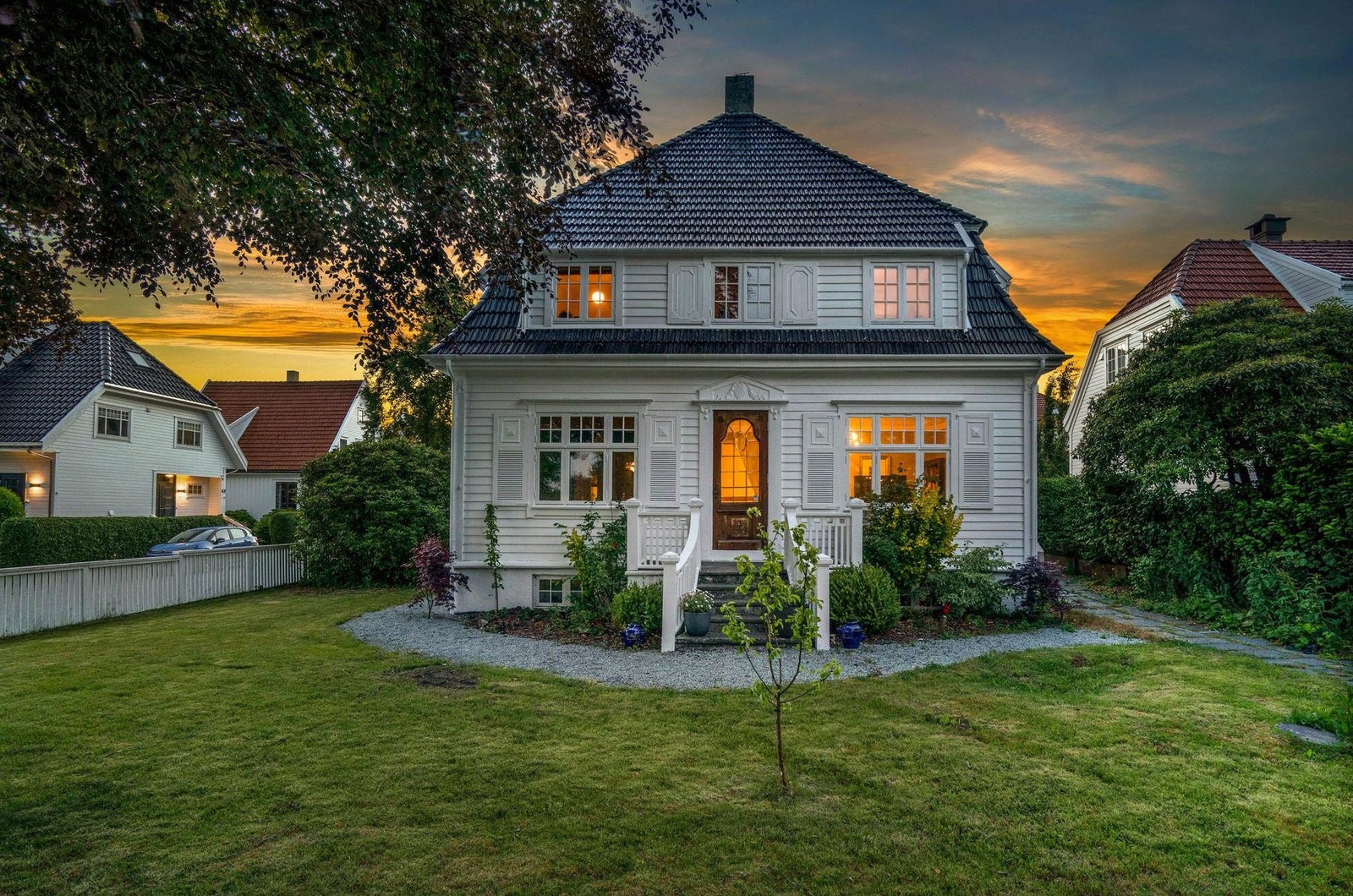 Eiganesveien 63 - er en stor herskapelig tre villa i jugendstil fra 1916. Tegnet av arkitekt Lars Storhaug. Galleribilde