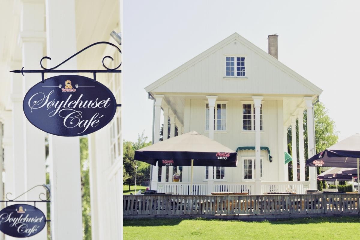 Flere fine serveringsteder og servicetilbud som bondegård eller mingolf. Galleribilde