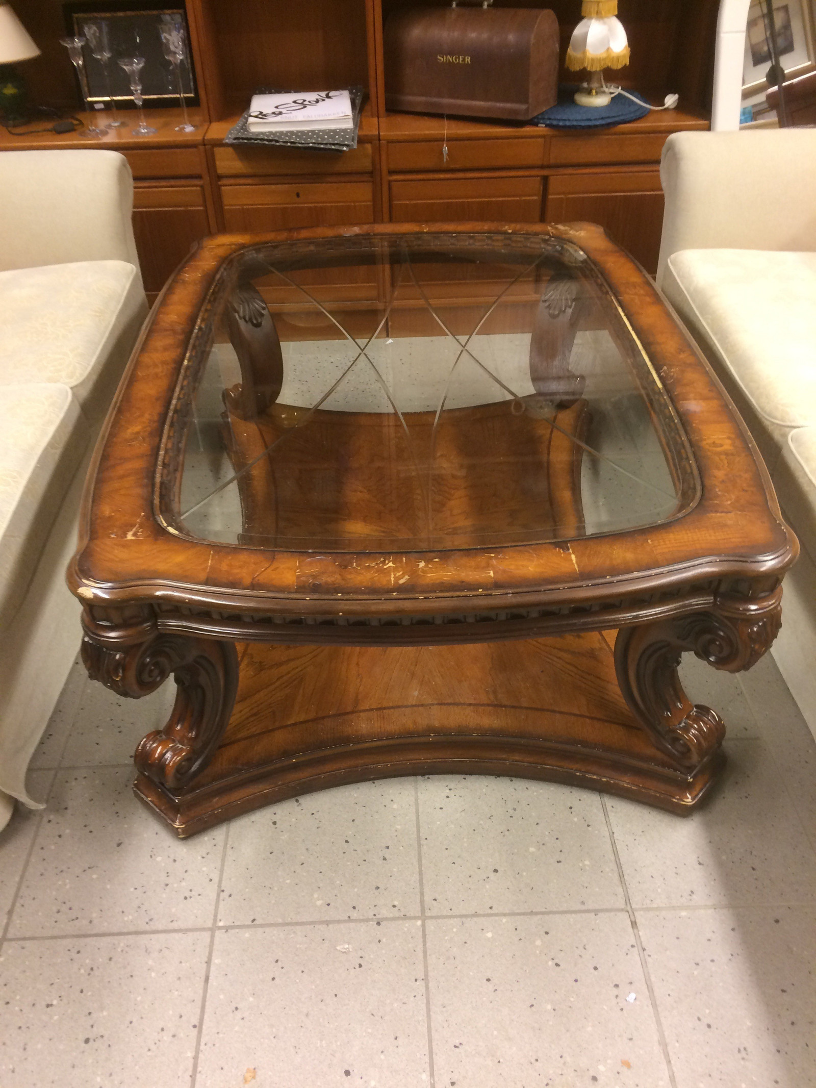 Massivt mahogny bord. | FINN.no
