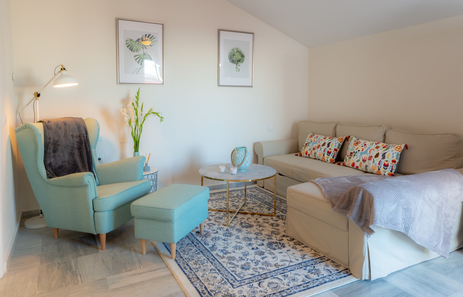 Stue oppe. Med TV. Galleribilde