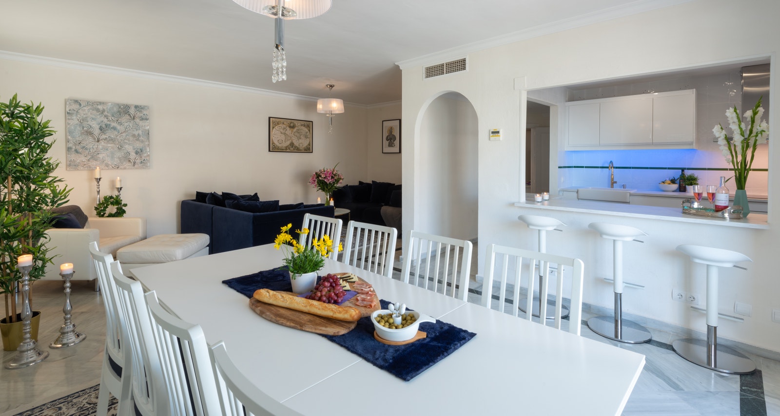 Stue nede Galleribilde