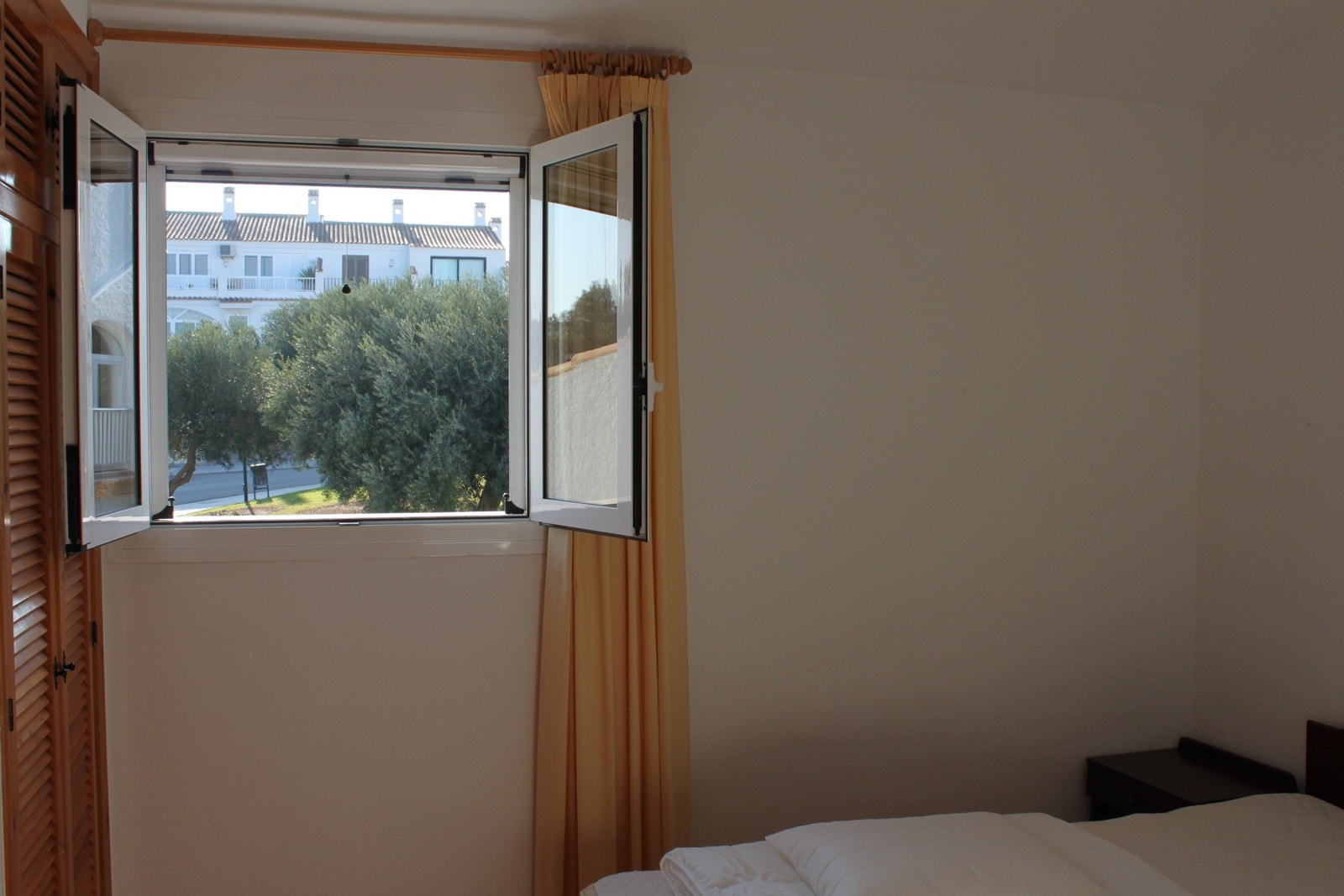 Soverom nr. to i 3. etasje er også lyst og luftig. Galleribilde