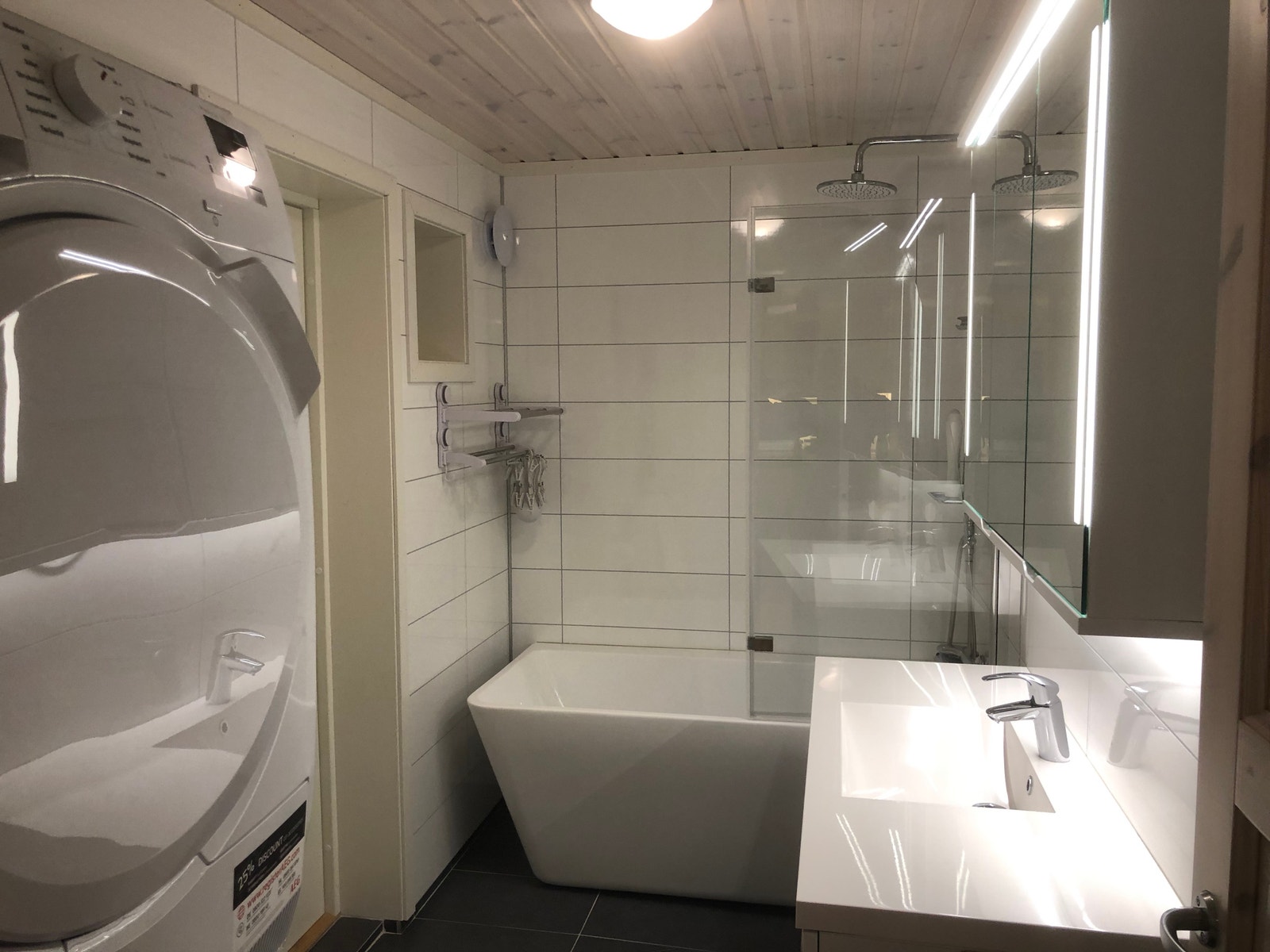 Bad ved spisestua/møterom Galleribilde