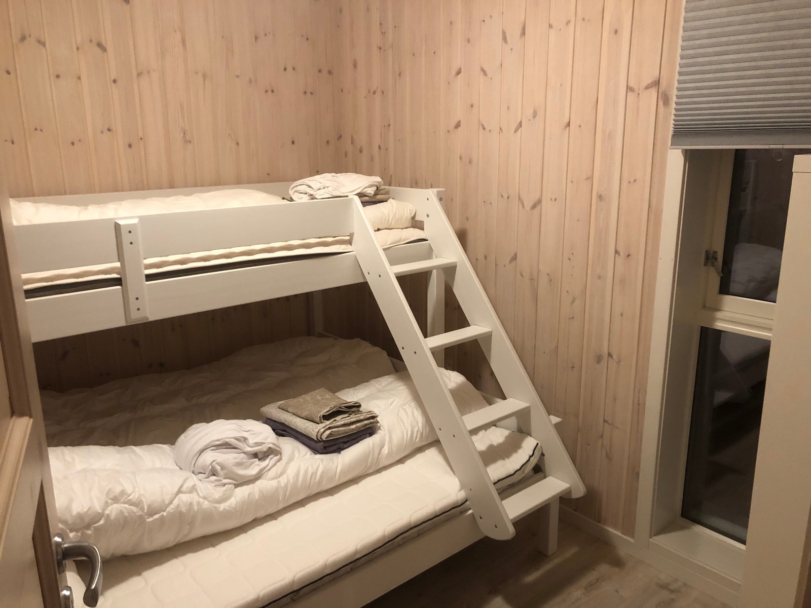 Soverom nr. 1 i første etasje Galleribilde