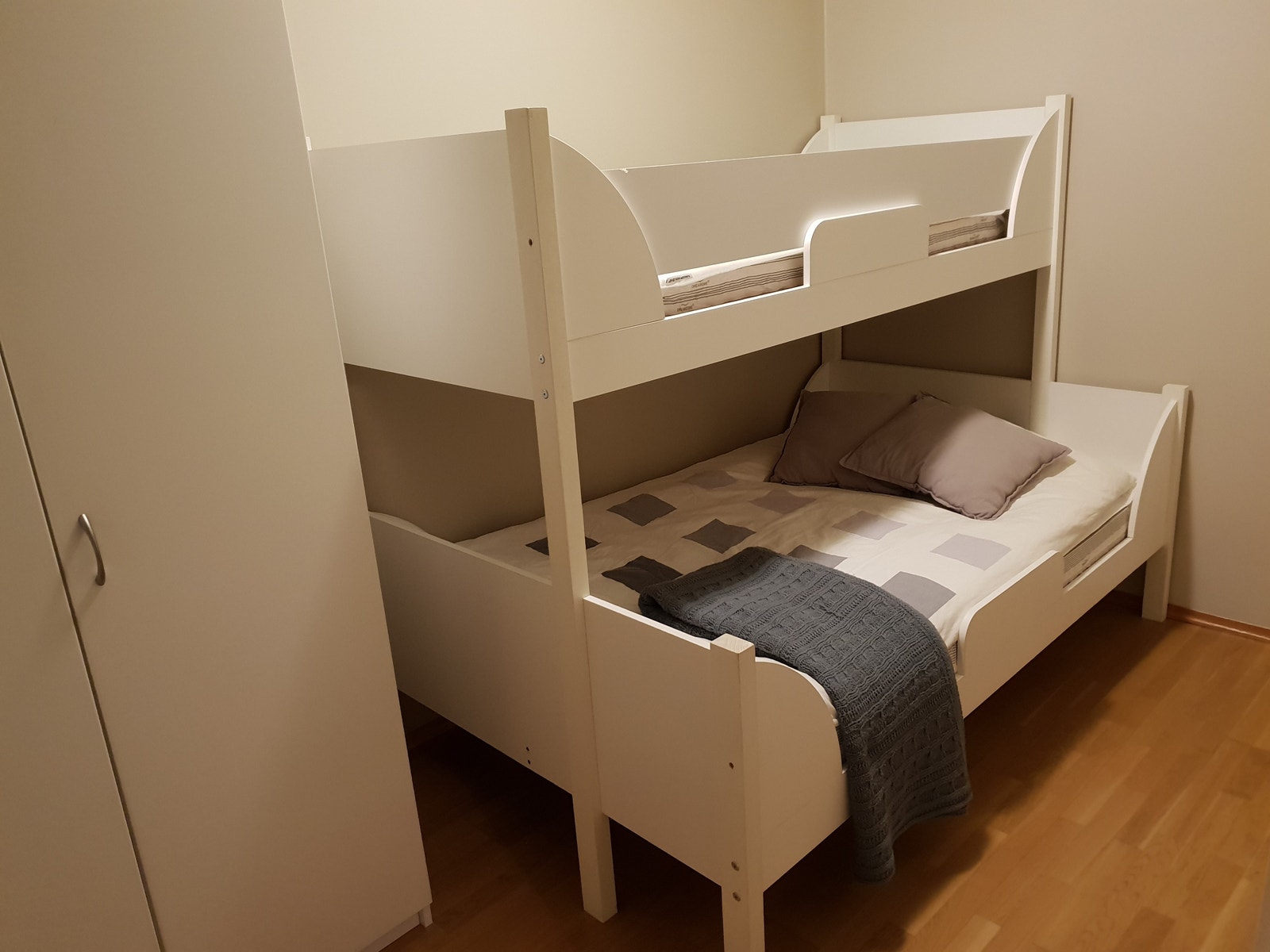 Soverom 2. Familiekøye 120 x 200 + 80 x 200 Galleribilde