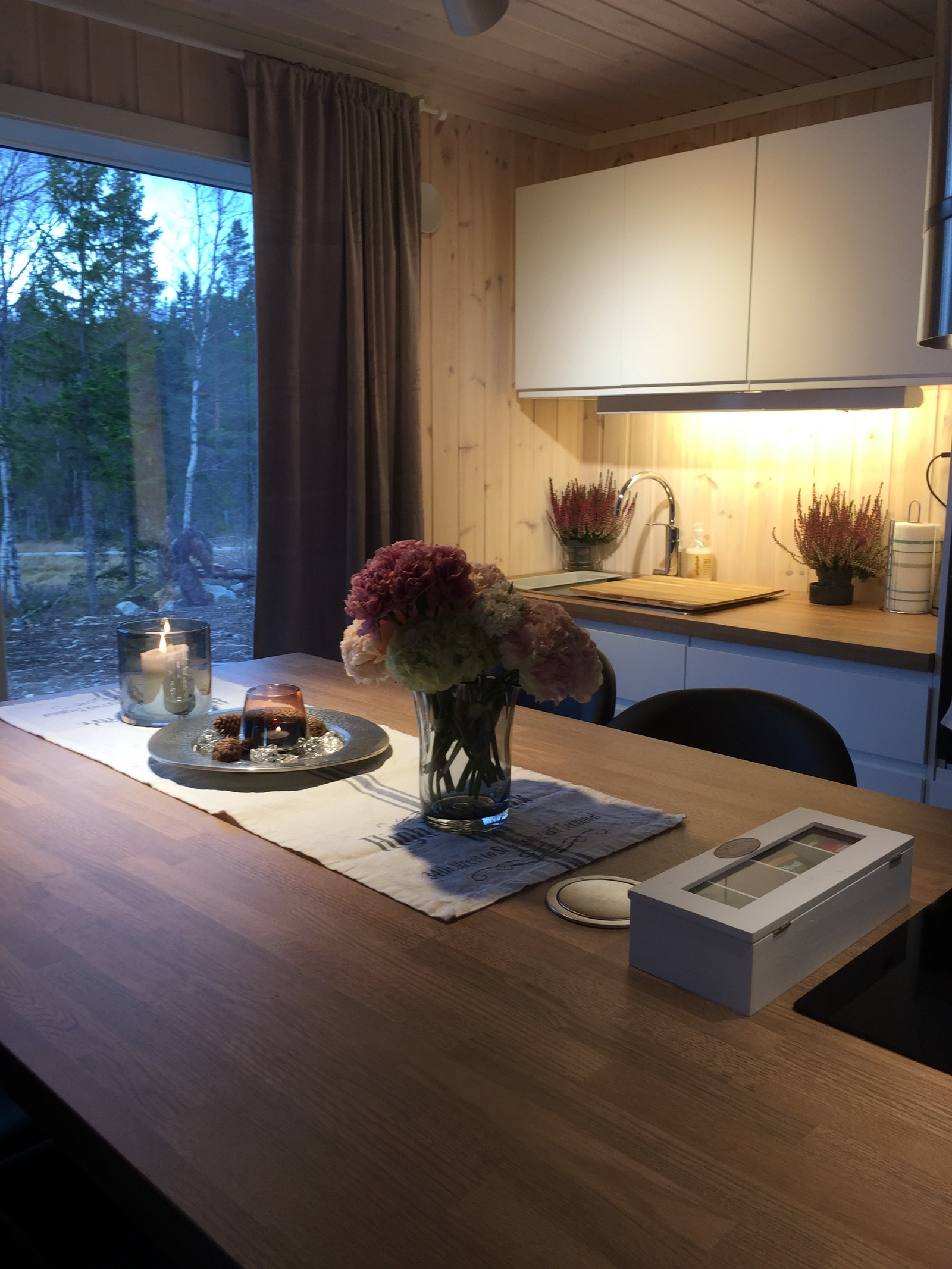 Bar/Kjøkkenløsning i TV-stua 5 Galleribilde