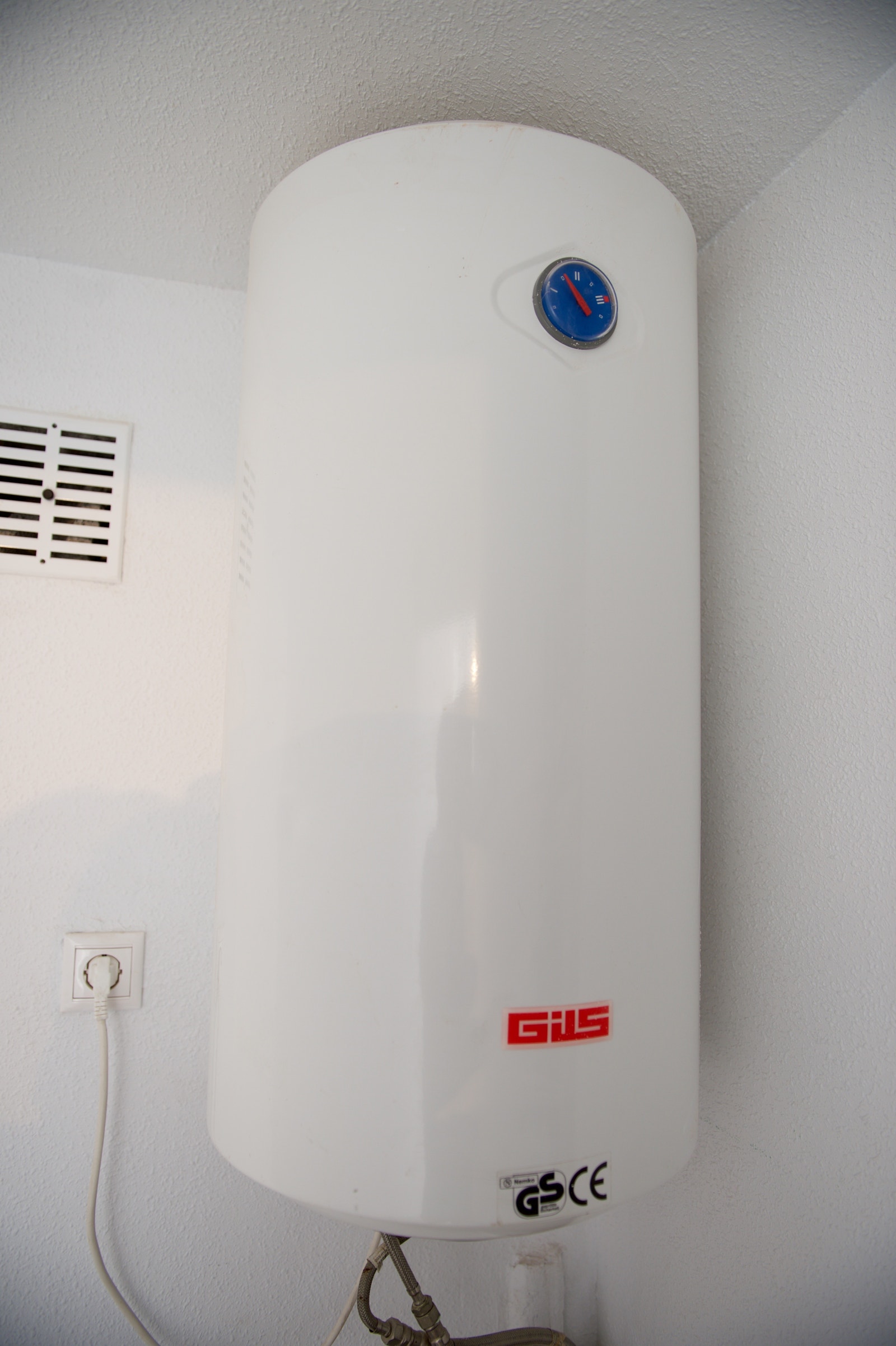 Ny varmtvannsbereder Galleribilde