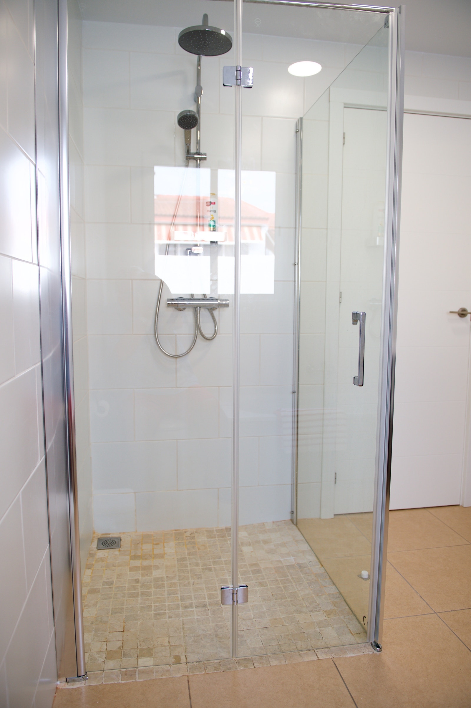 Dusj i bad 1 Galleribilde