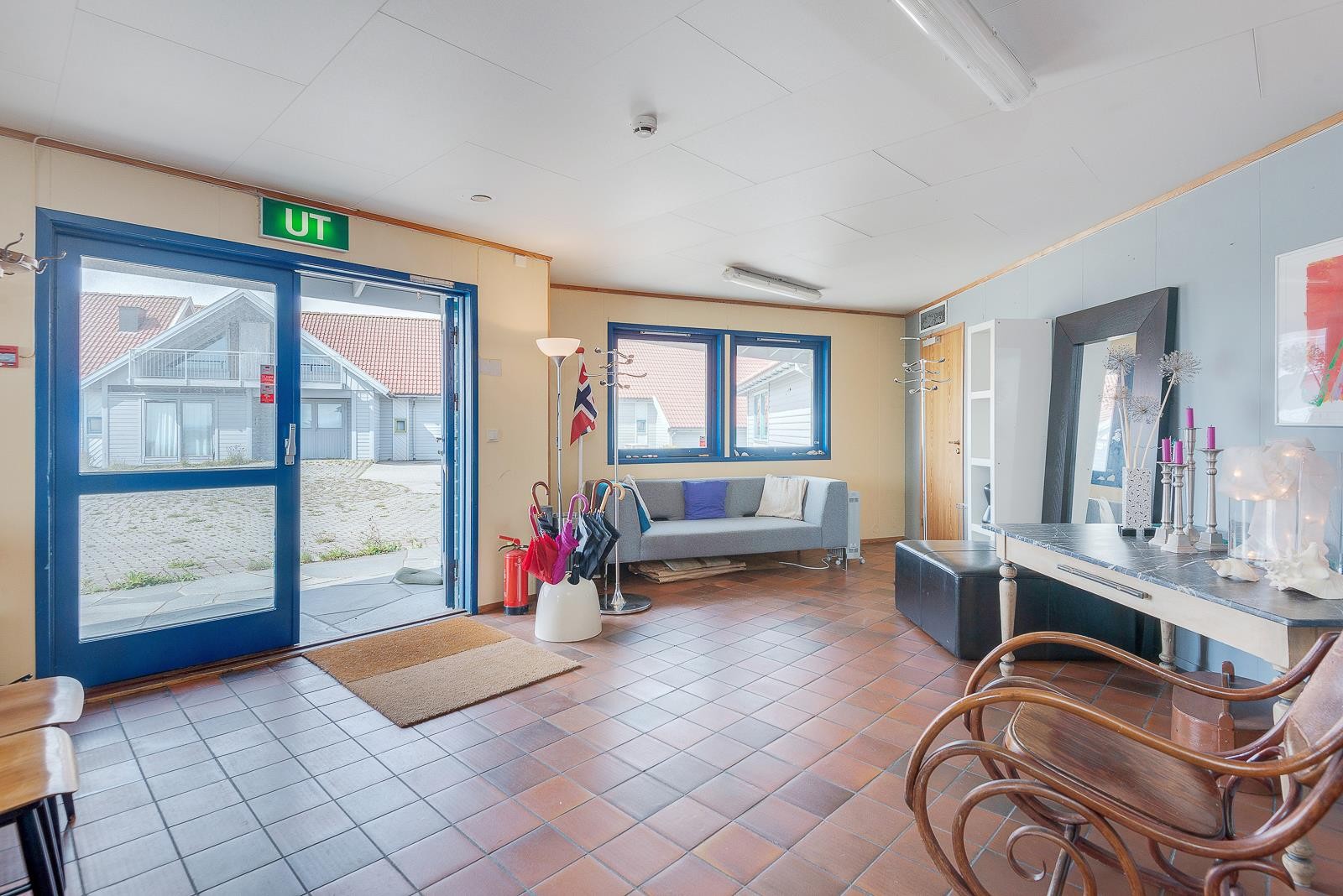 Inngangsparti hovedbygg Galleribilde