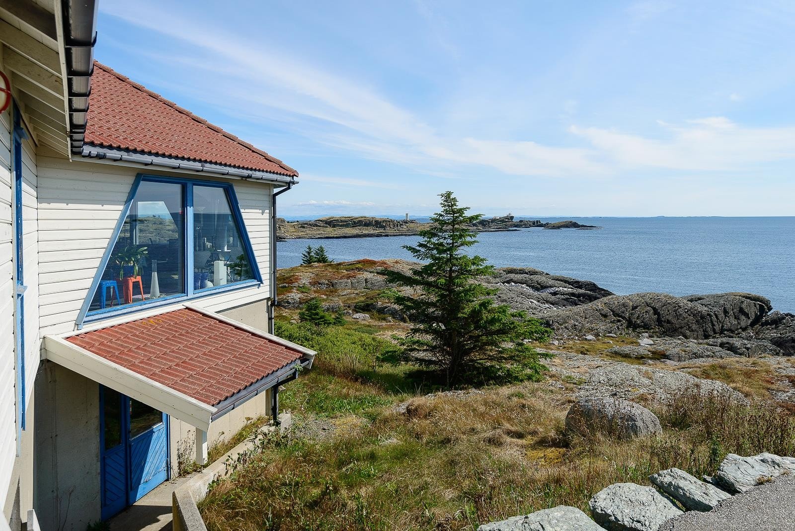 Sideinngang underetasje. Galleribilde