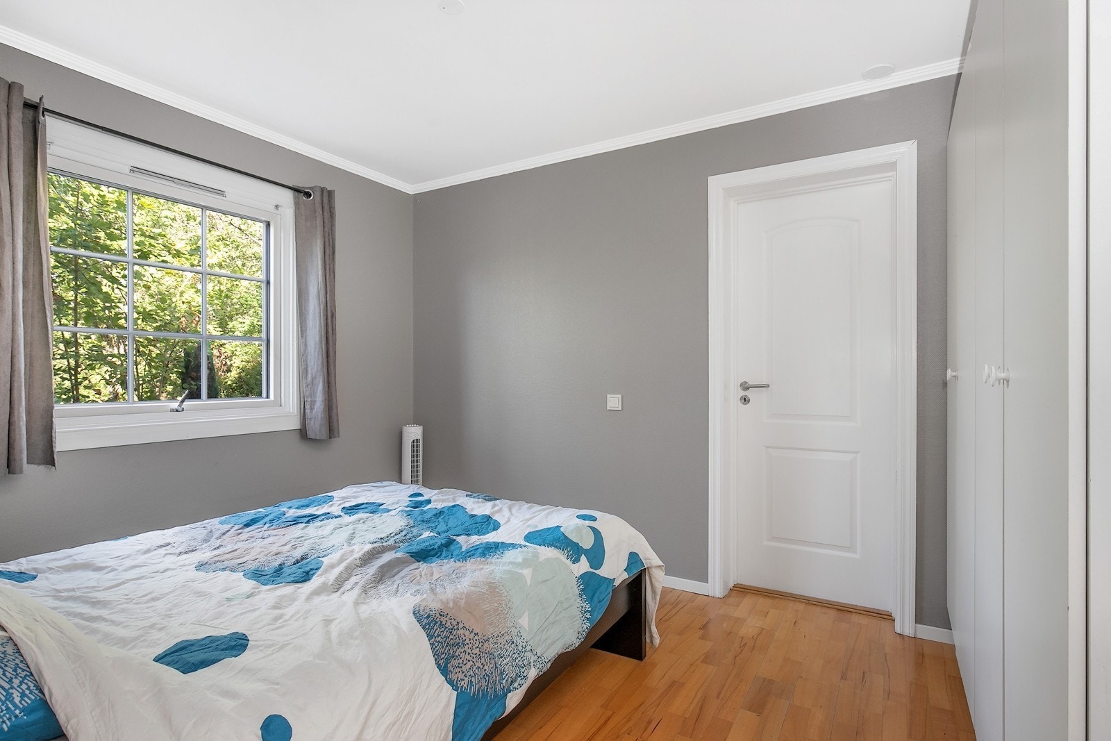 Soverom, det andre soverommet er innenfor Galleribilde