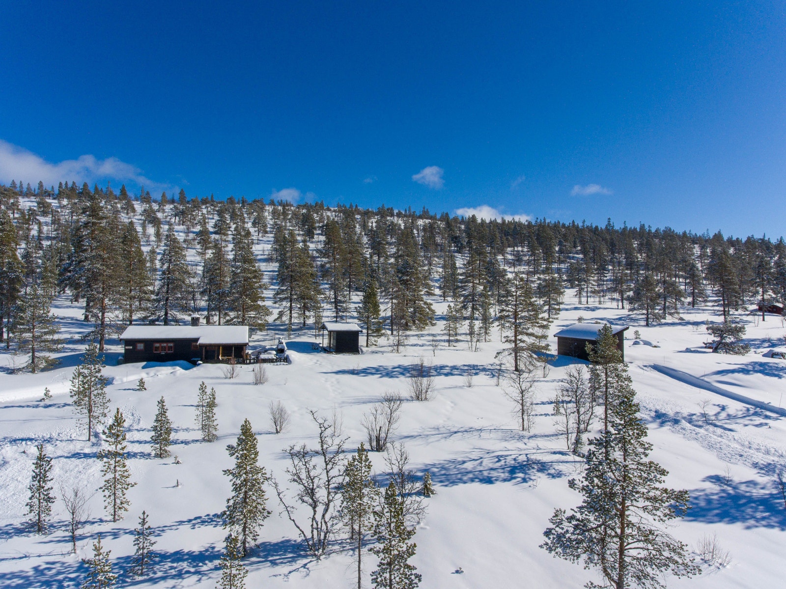 Tomtene er endel av et godt etablert hytteområde ca. 850 moh. Kletten, Lauvåsen Galleribilde