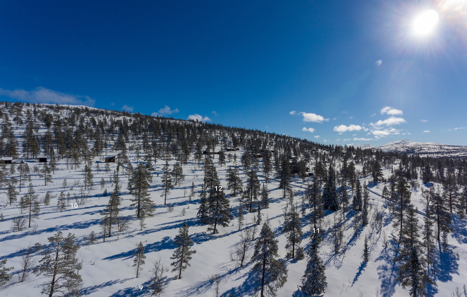 Utsikt mot sørøst i nydelig vintervær - Kletten, Lauvåsen Galleribilde