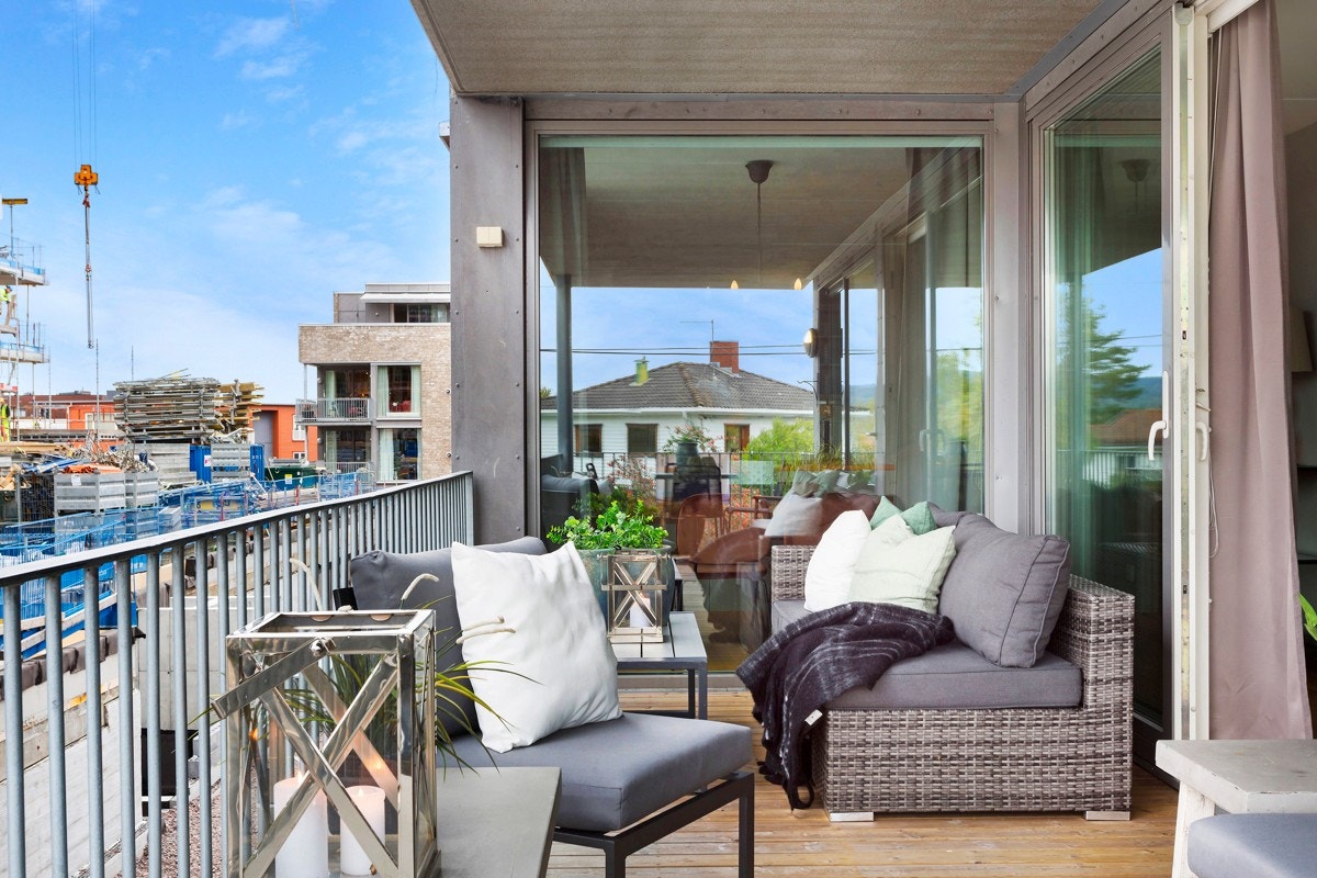 Her har du rikelig med plass til utemøblement og grill. Galleribilde