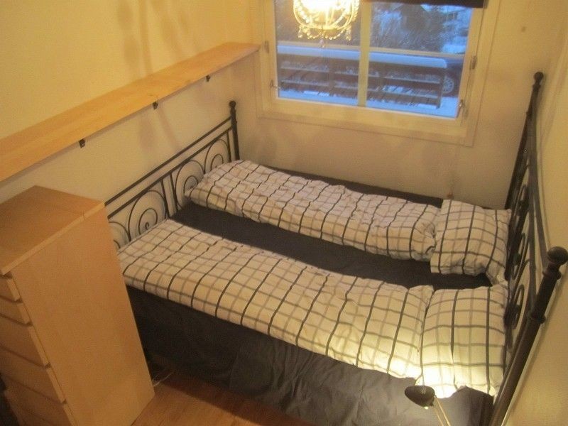 Soverom med plass til dobbeltseng. Galleribilde