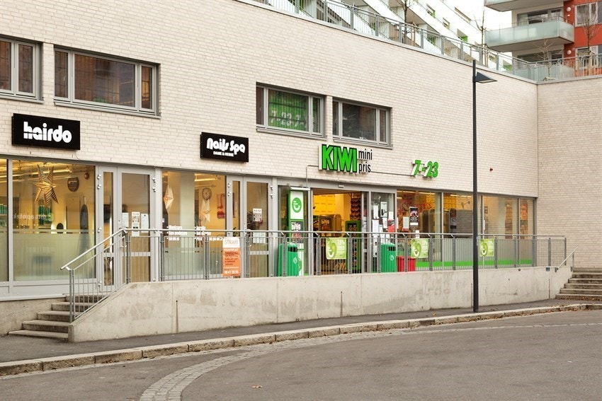 Lokal KIWI butikk ca 3 min gange fra hybel. Galleribilde