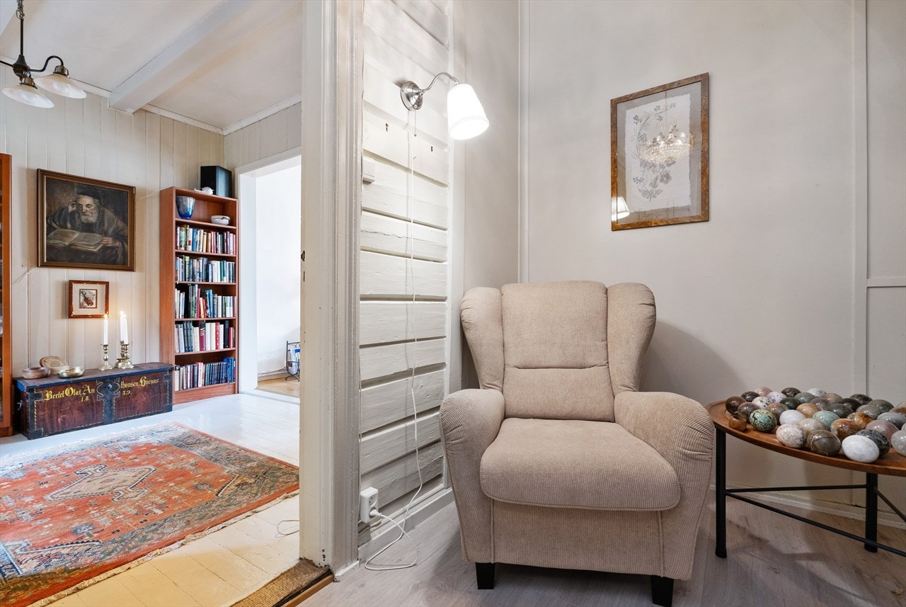 Fra hall til biblioteket Galleribilde