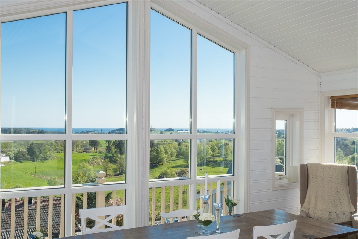 Flott utsikt fra spisestue Galleribilde