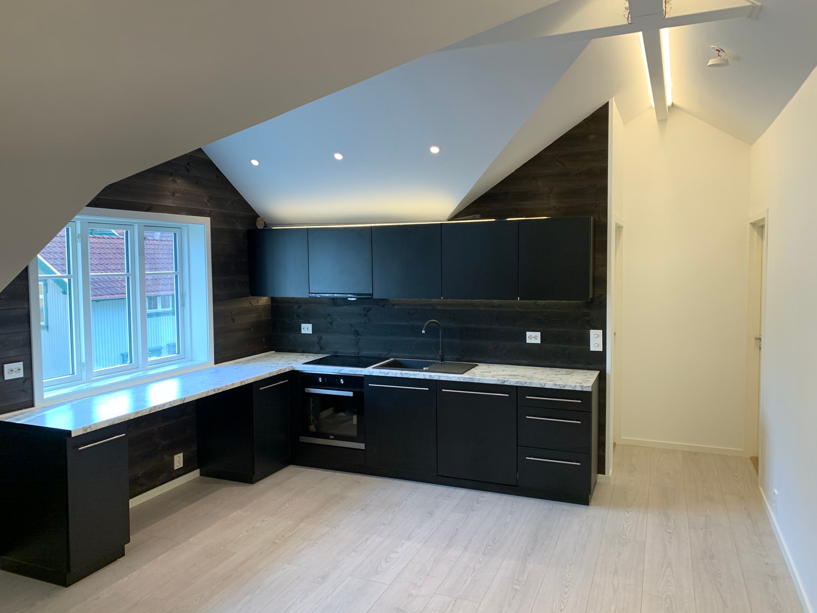 God takhøyde Galleribilde