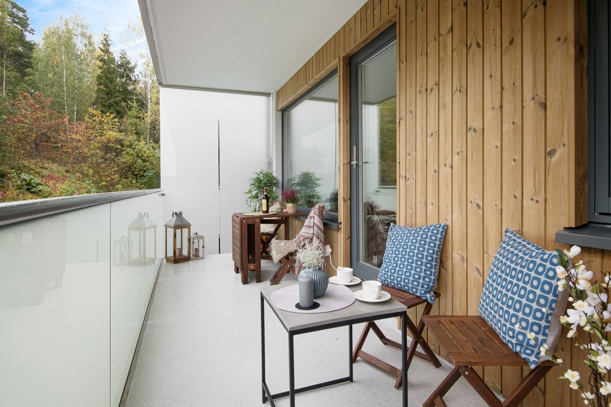 Balkongen er et ypperlig sted for solbading sommerstid. Galleribilde