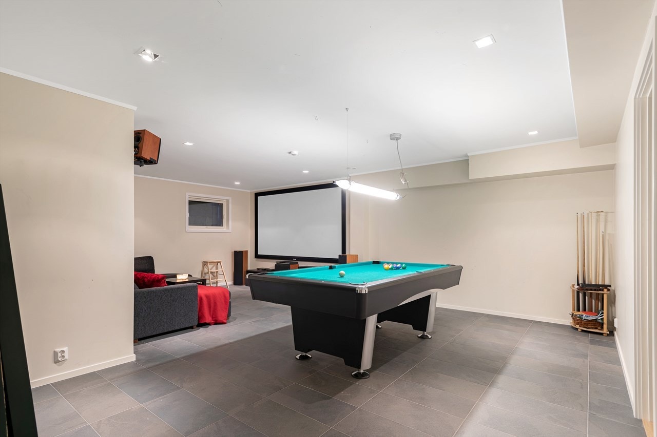 Kjellerstue Galleribilde