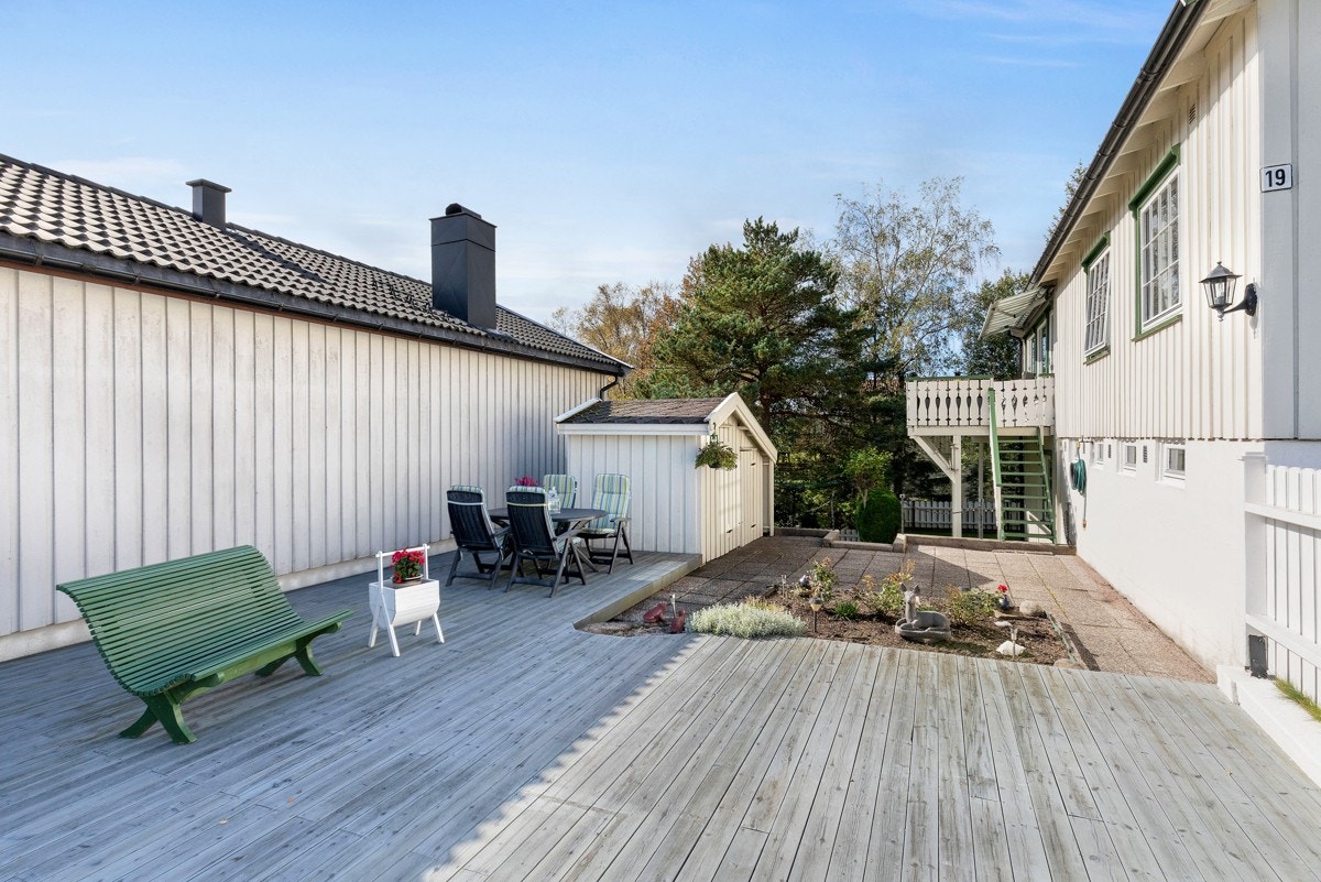 Uteplass Galleribilde