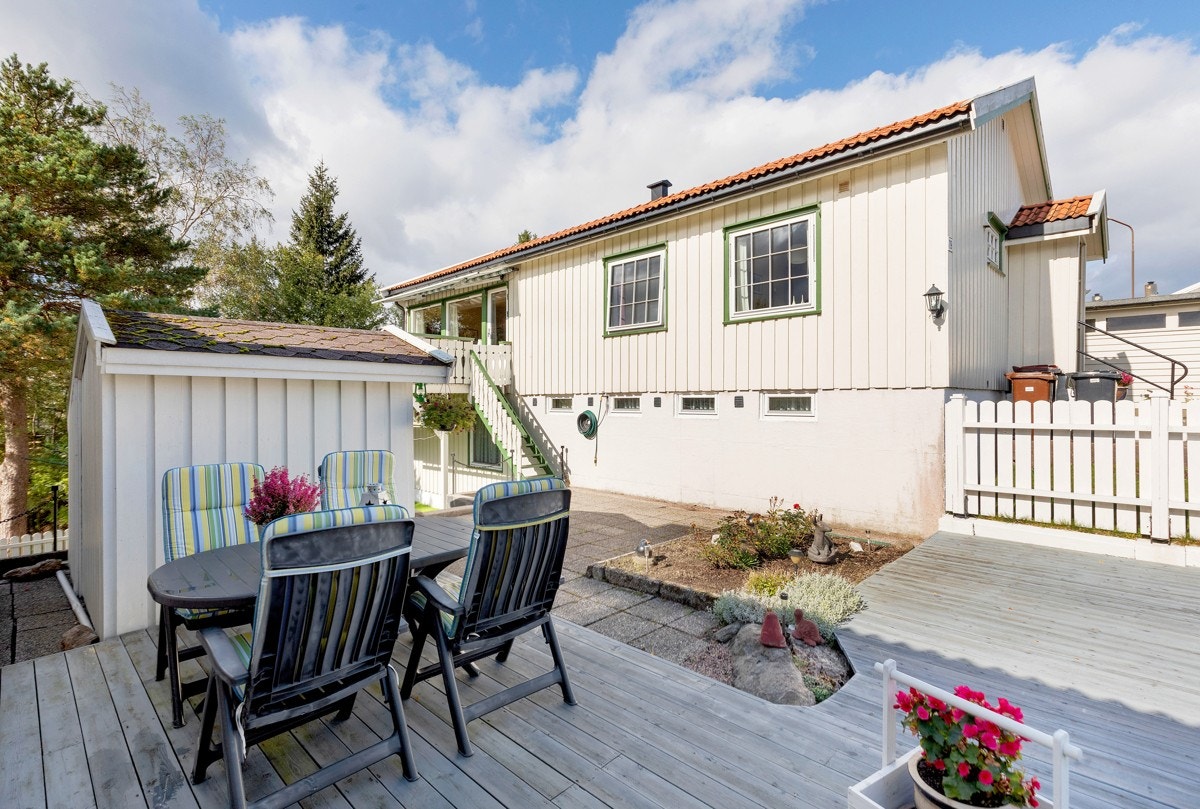 Uteplass Galleribilde