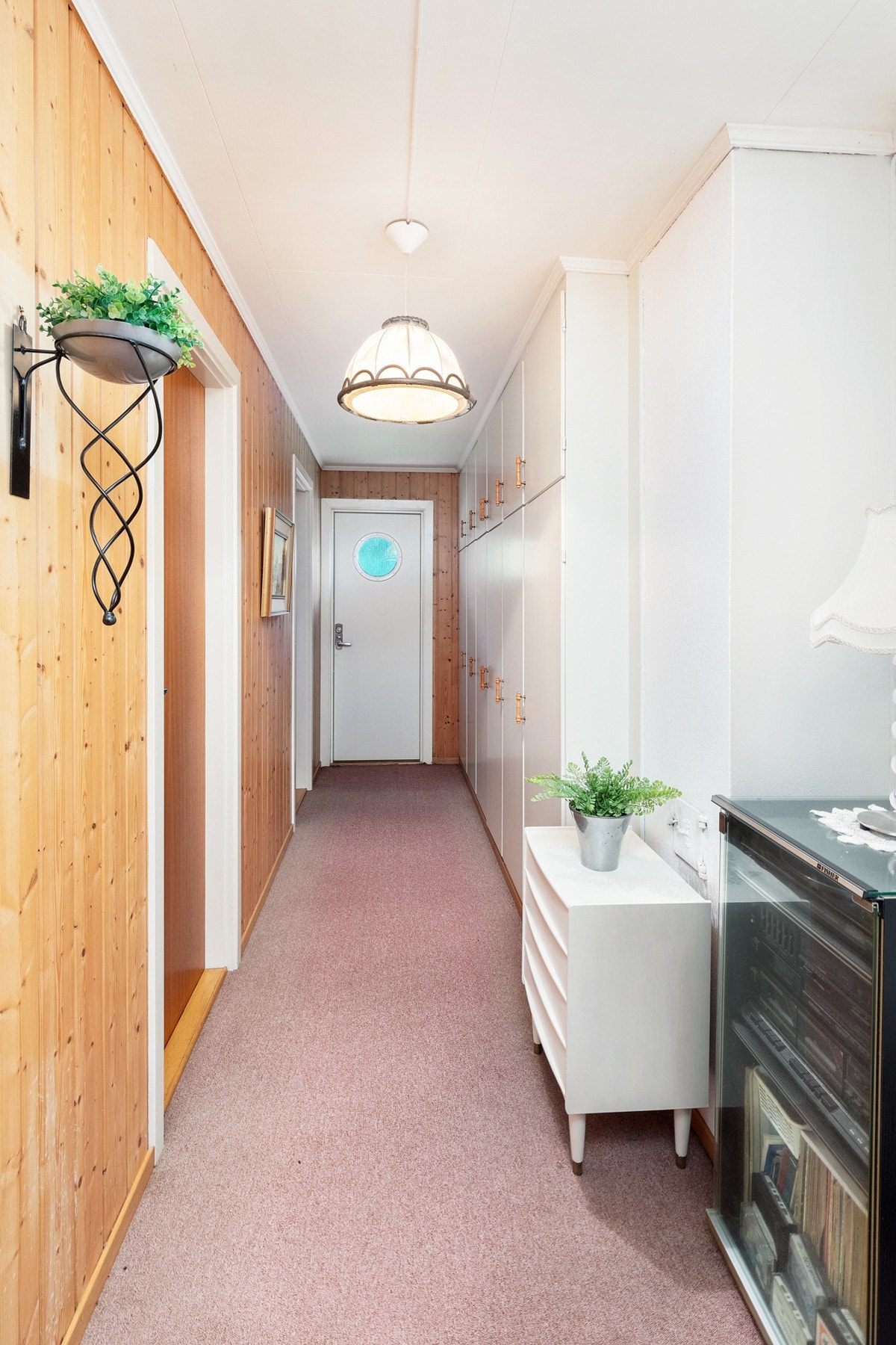 Gangen i u. etg. Galleribilde