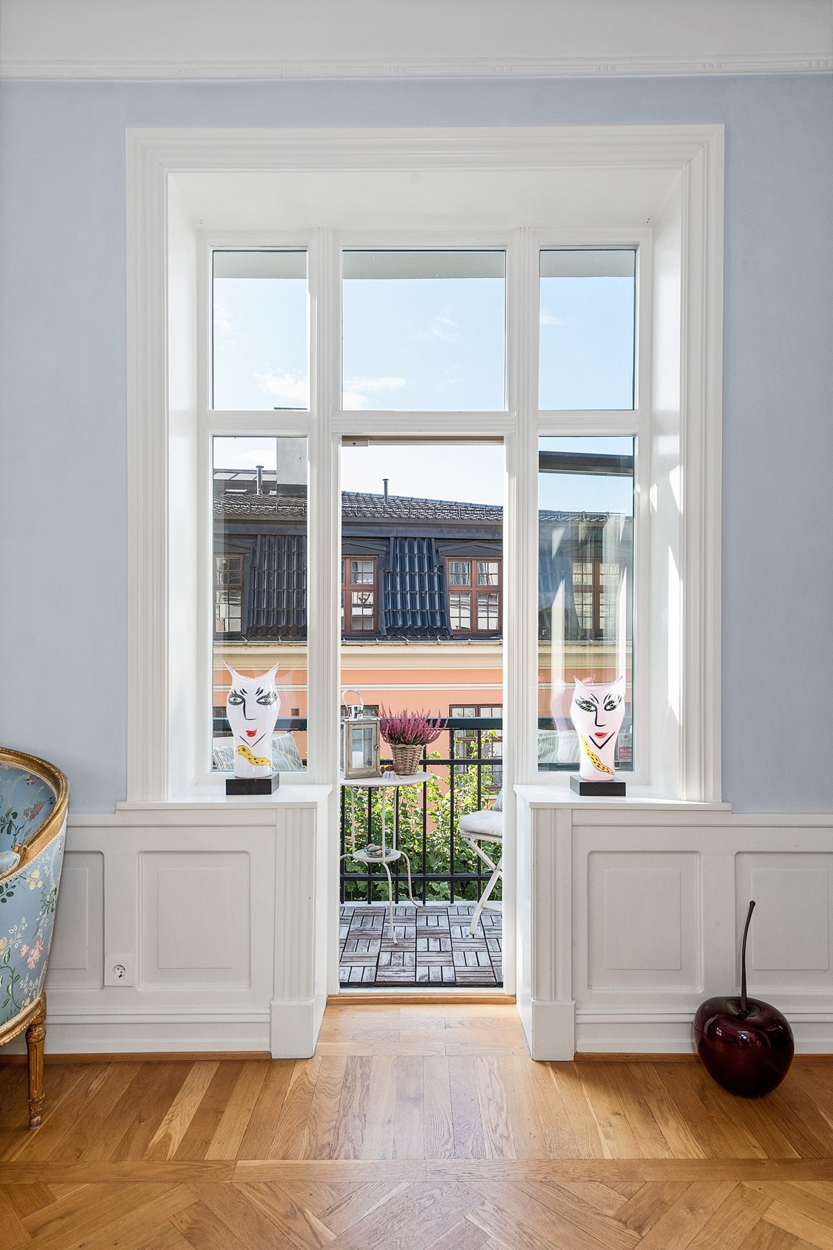 Utgang til balkong fra stue Galleribilde