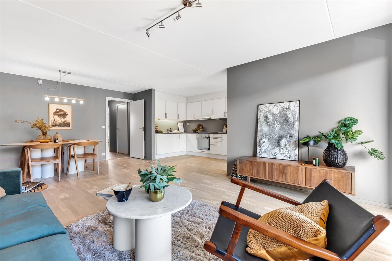 Leilighetens stue er av god størrelse. Galleribilde