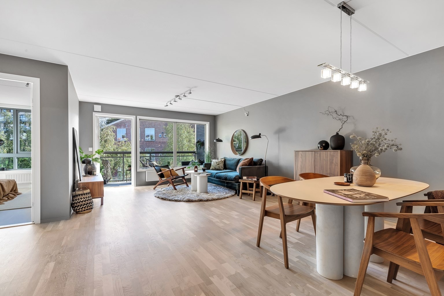 Velkommen til denne flotte og familievennlige 4-roms leiligheten på Ensjø! Galleribilde