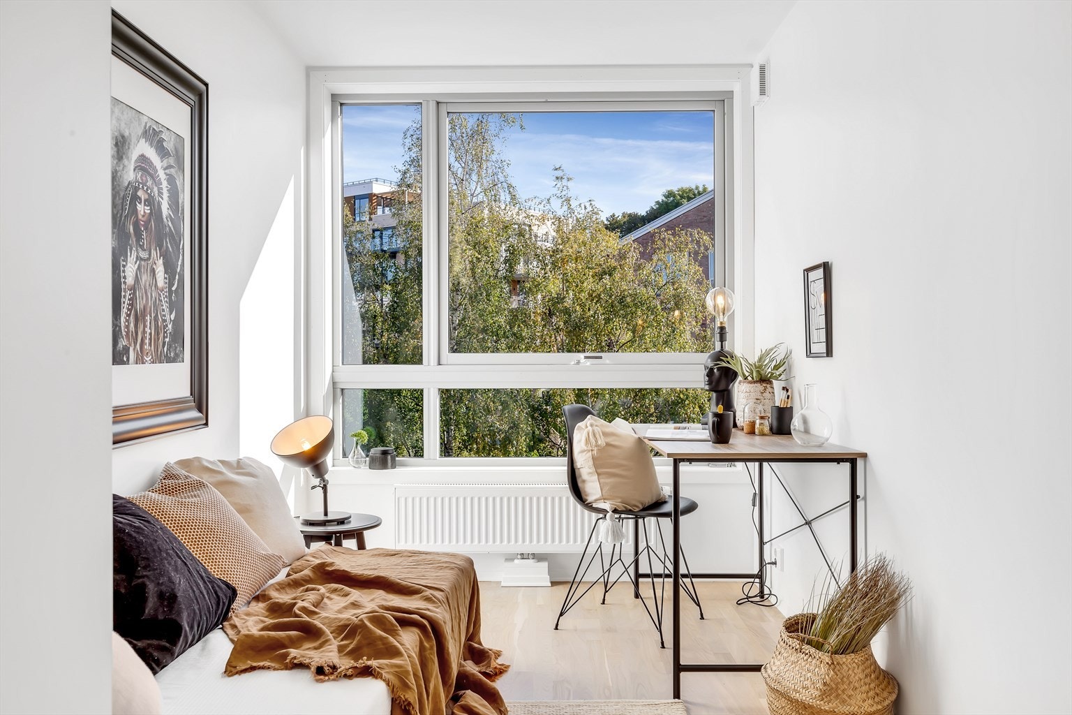 Fra stuen er det også inngang til et soverom. Galleribilde