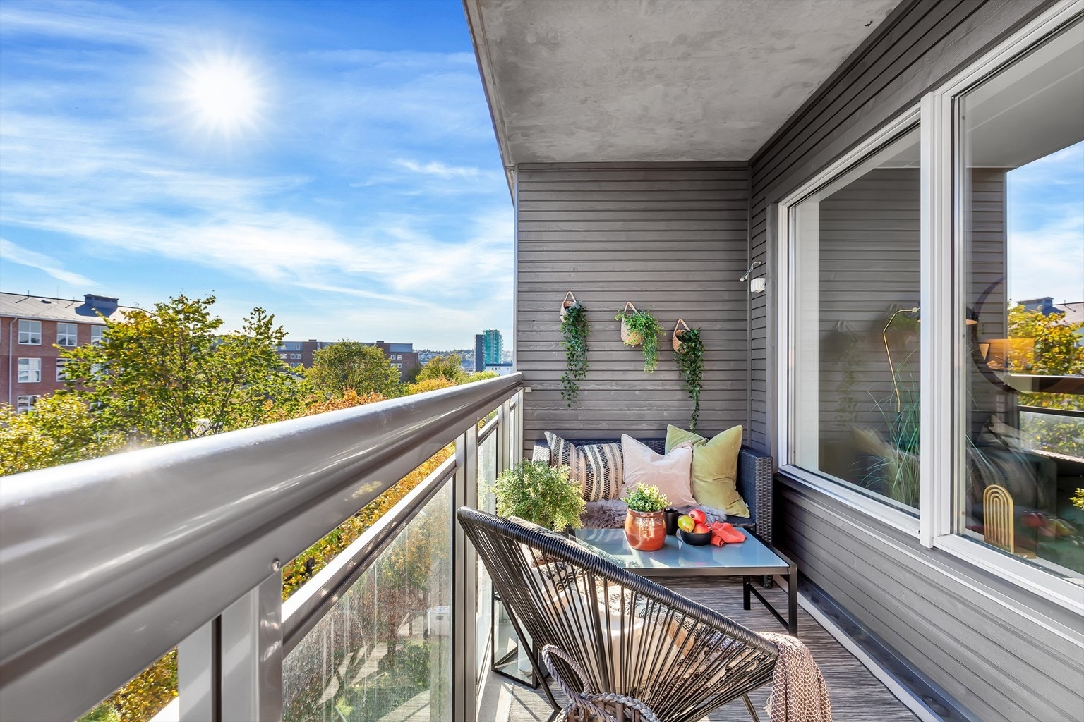 Solen har du sommerstid fra den står opp til ca. kl. 15. Galleribilde