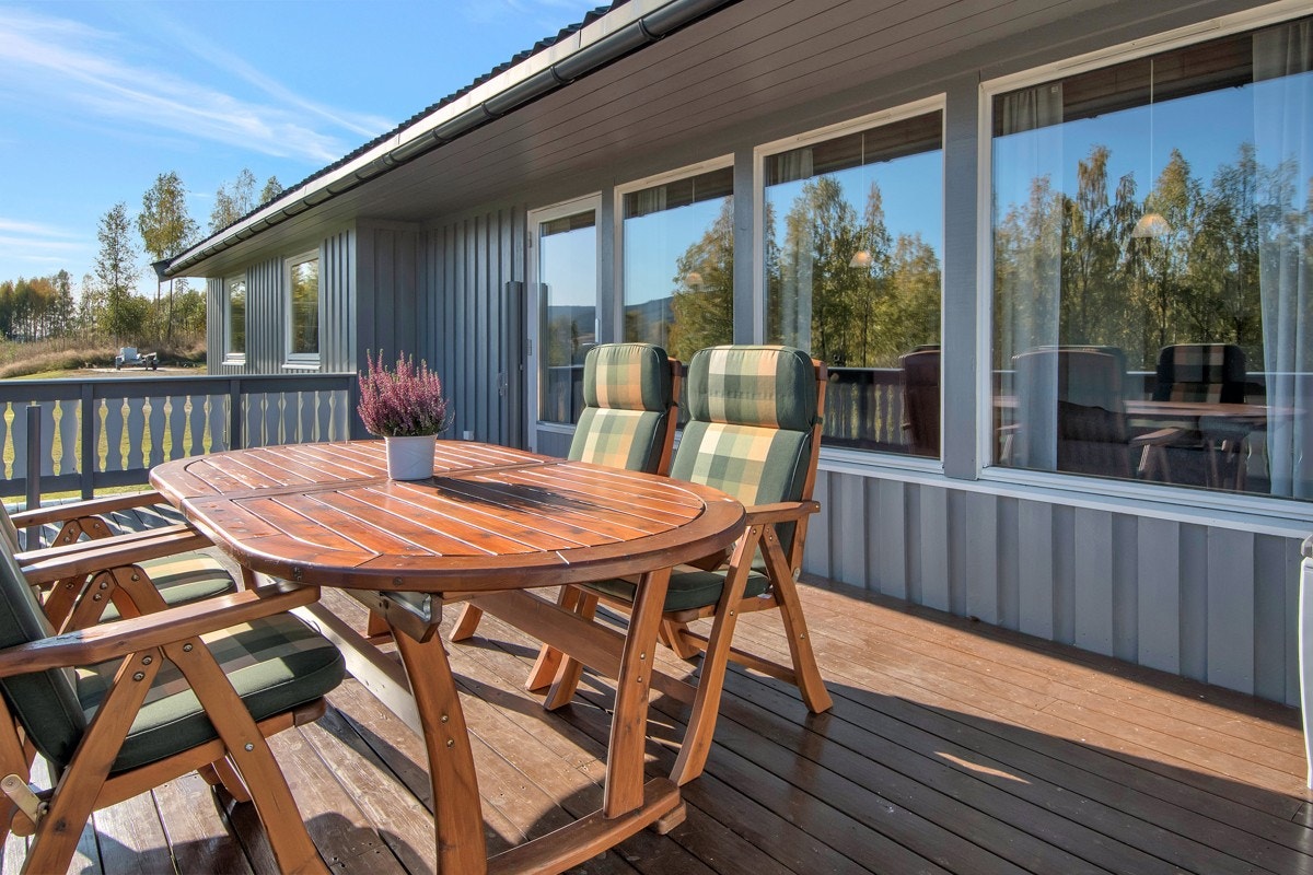 God plass til utemøbler Galleribilde