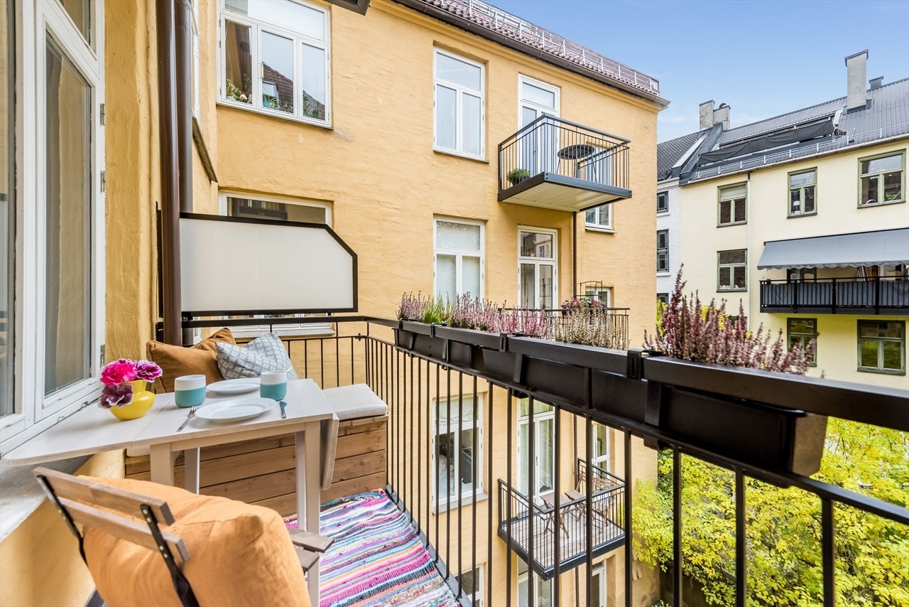 På balkongen er det varmelampe og uttak for strøm. Galleribilde