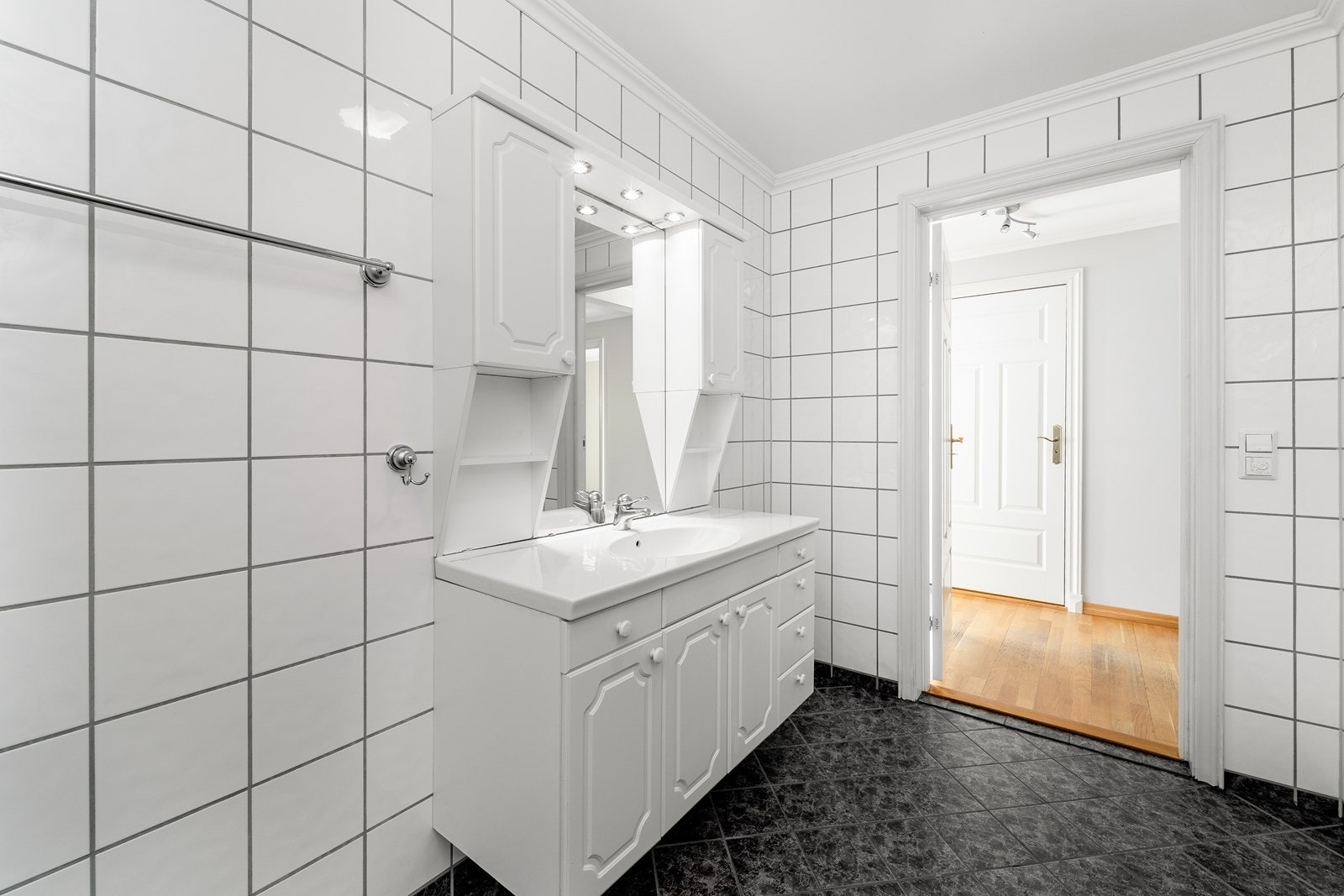 Lyst og trivelig bad Galleribilde