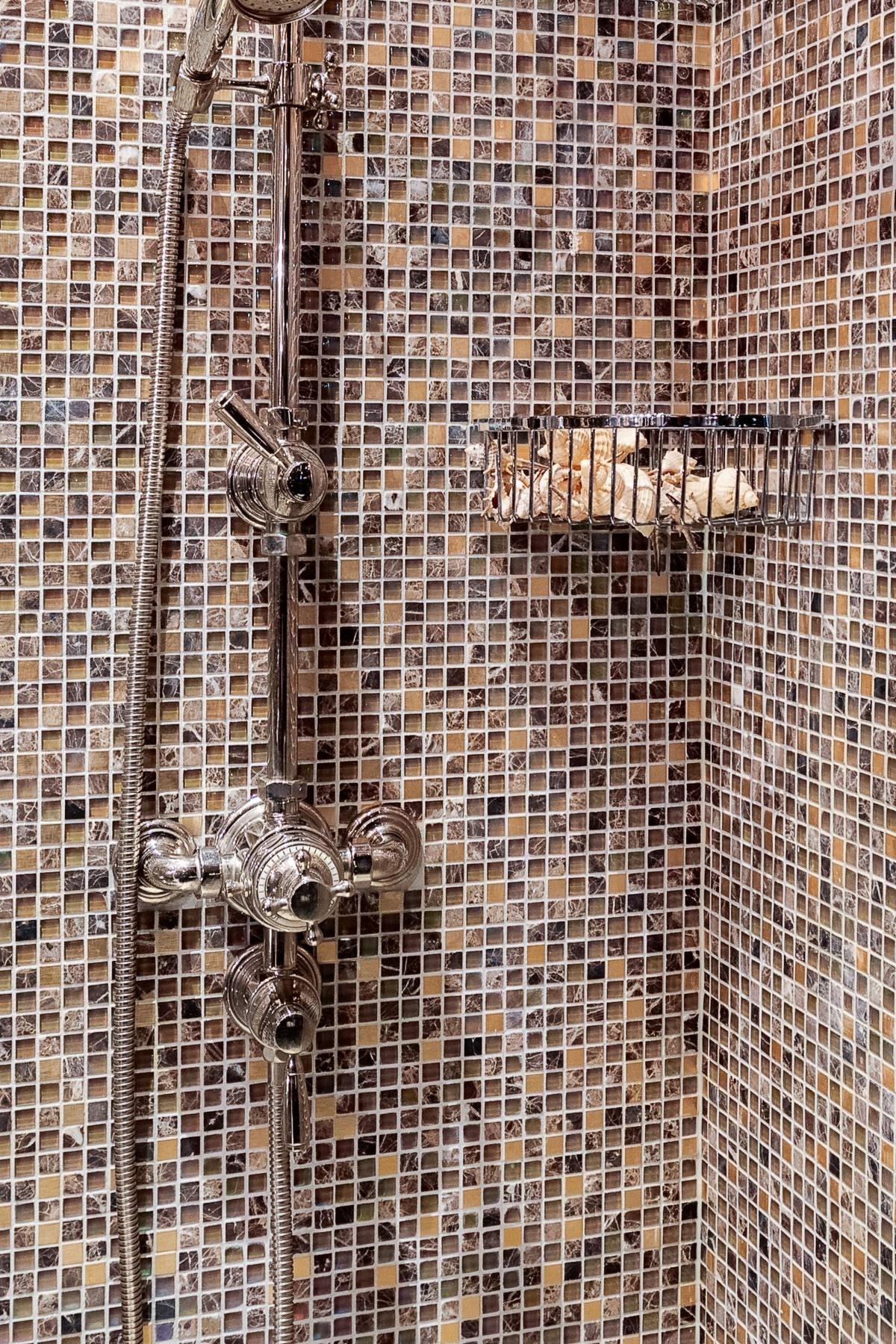 Flotte detaljer fra bad. Galleribilde